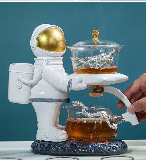 Astronaut Creative Fish Magnetic Teapot Glass Lazy Automatic Tea Making Household Puer Oolong Tea Set Infuser Drinking